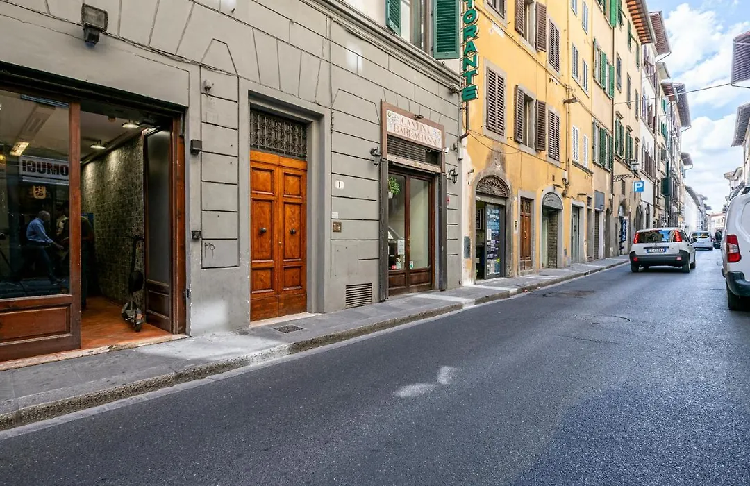 5 Minuti - Duomo Tripla Suite Luxury-1